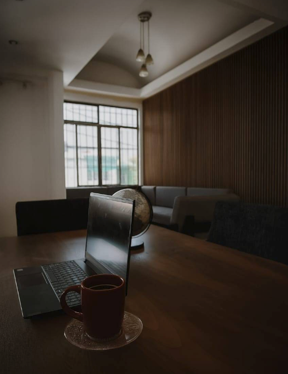 Escritorio compartido flexible en Lorsa Coworking